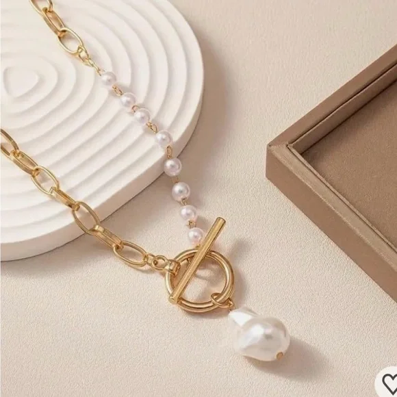 Necklace - Picture 2 of 3